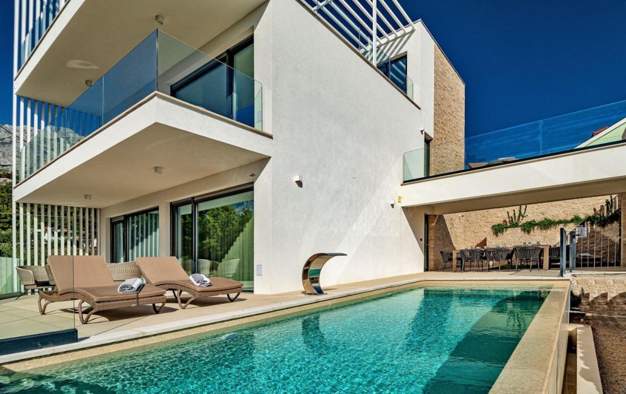 Luxury Villa Delight II Promajna With Pool, Gym, Sauna And Jacuzzi 外观 照片